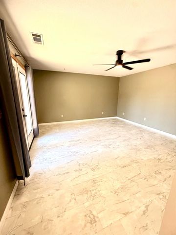 1019 Miwok Dr, Lodi, CA 95240