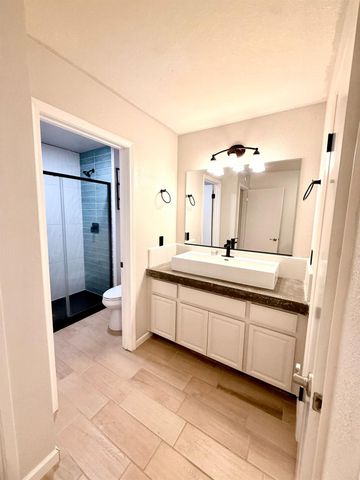 1019 Miwok Dr, Lodi, CA 95240