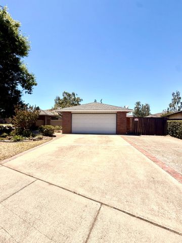 1019 Miwok Dr, Lodi, CA 95240