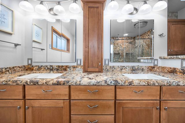 3501 S Quillan Ct, Kennewick, WA 99337