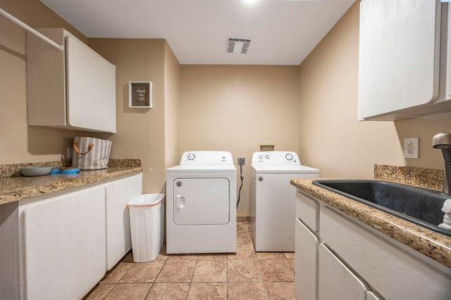 3501 S Quillan Ct, Kennewick, WA 99337