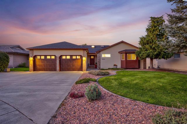 3501 S Quillan Ct, Kennewick, WA 99337