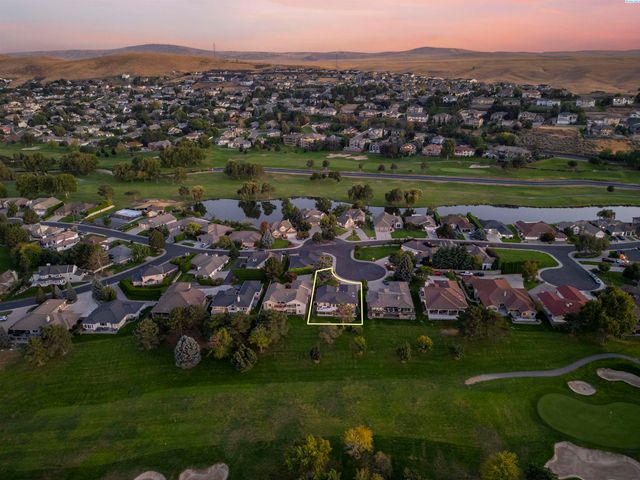 3501 S Quillan Ct, Kennewick, WA 99337