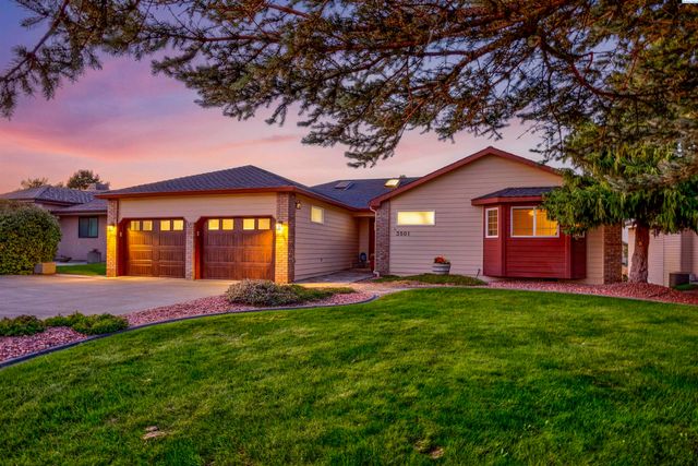 3501 S Quillan Ct, Kennewick, WA 99337