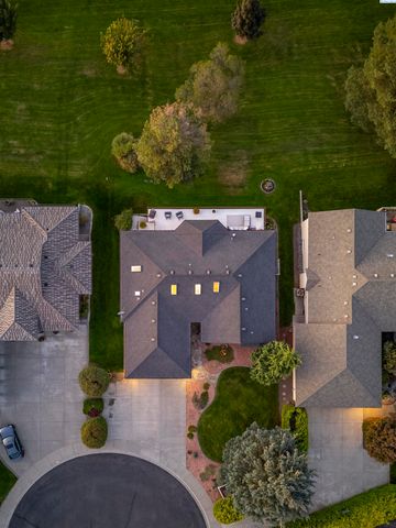 3501 S Quillan Ct, Kennewick, WA 99337