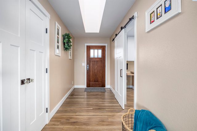 3501 S Quillan Ct, Kennewick, WA 99337