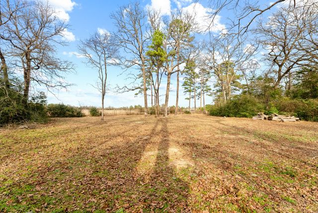 289 PR 7819, Hawkins, TX 75765