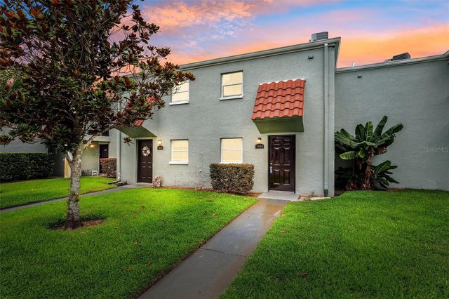 2834 SOMERSET PARK DRIVE, Tampa, FL 33613