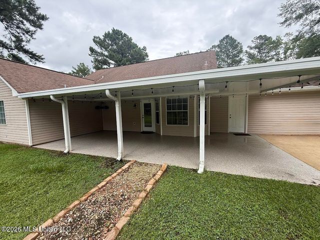 16023 Old Joe Moran Road, Kiln, MS 39556