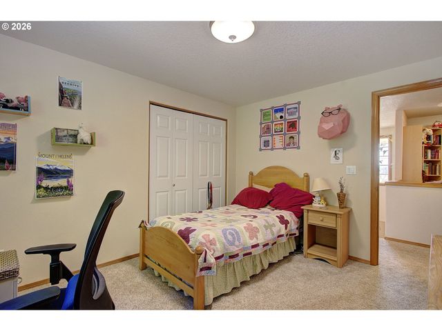 948 EDINBURGH Ct, Kelso, WA 98626