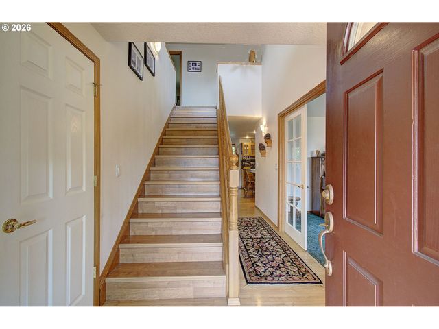 948 EDINBURGH Ct, Kelso, WA 98626