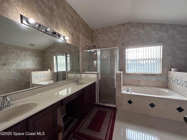2893 Glasbern Circle, Melbourne, FL 32904
