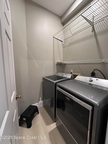 2893 Glasbern Circle, Melbourne, FL 32904