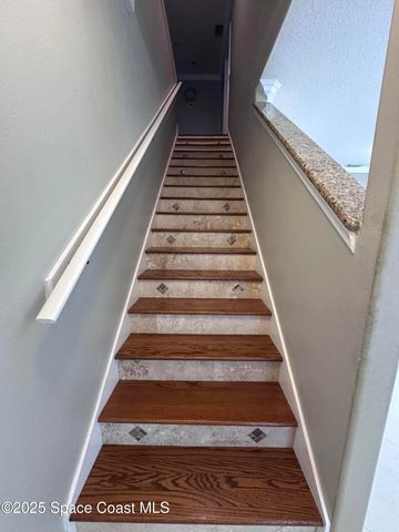 2893 Glasbern Circle, Melbourne, FL 32904