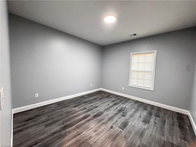 4218 Farlow Drive, Greensboro, NC 27406