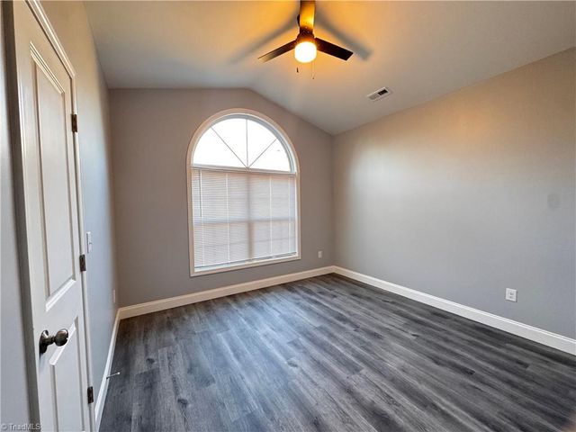 4218 Farlow Drive, Greensboro, NC 27406