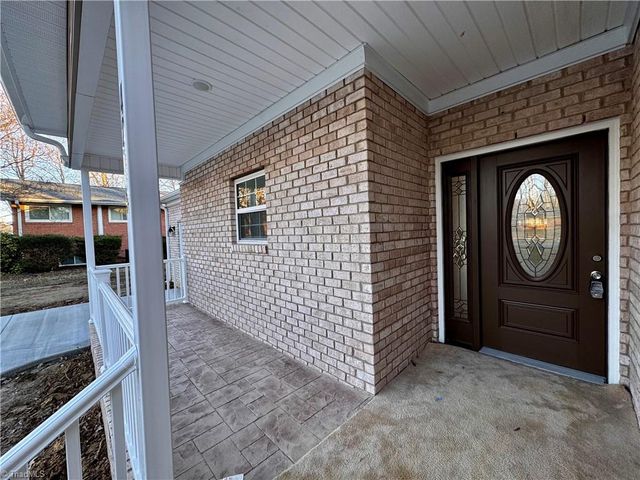 4218 Farlow Drive, Greensboro, NC 27406