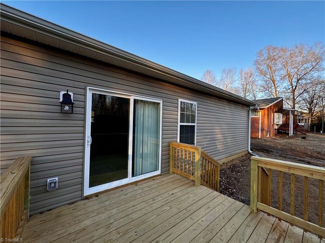 4218 Farlow Drive, Greensboro, NC 27406