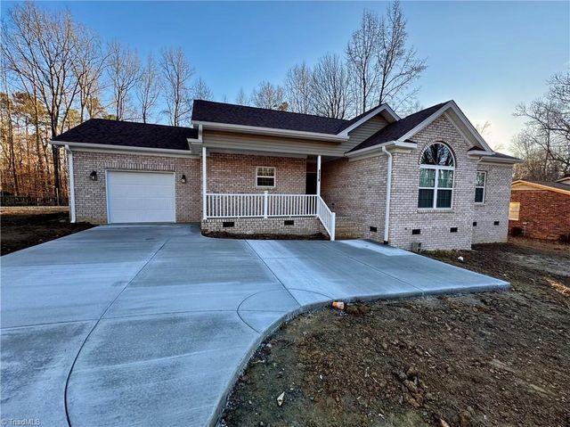 4218 Farlow Drive, Greensboro, NC 27406