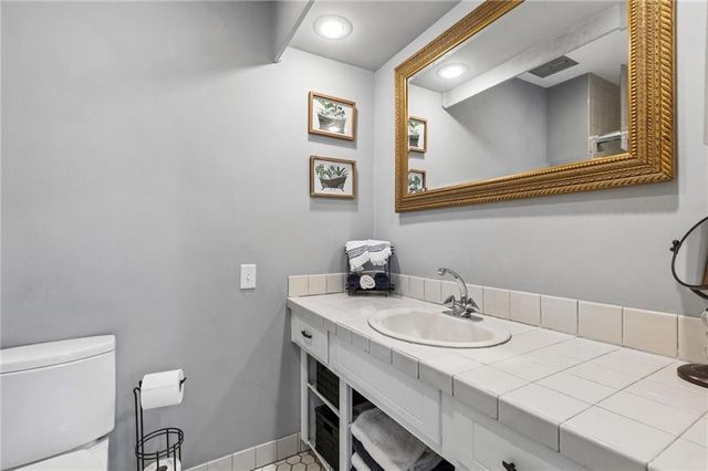 8741 Riggs Circle, Overland Park, KS 66212