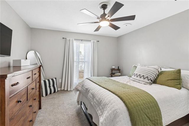 8741 Riggs Circle, Overland Park, KS 66212