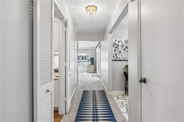 8741 Riggs Circle, Overland Park, KS 66212