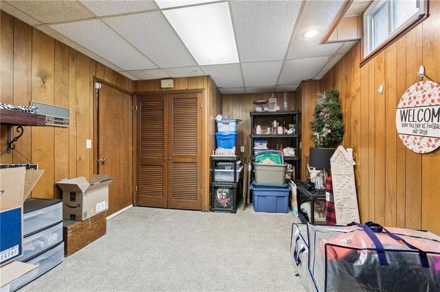 8741 Riggs Circle, Overland Park, KS 66212