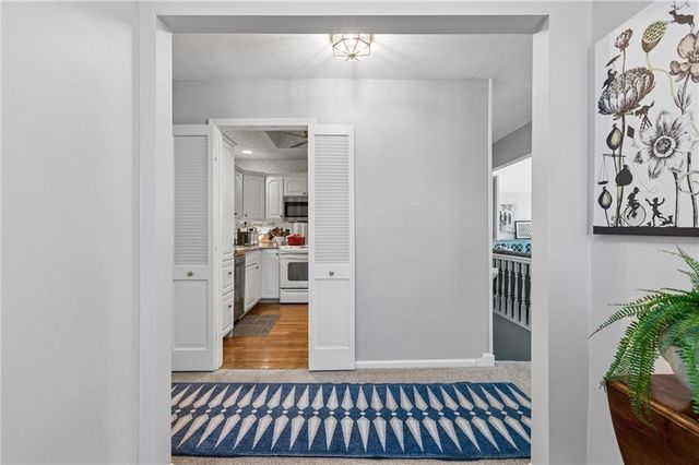 8741 Riggs Circle, Overland Park, KS 66212