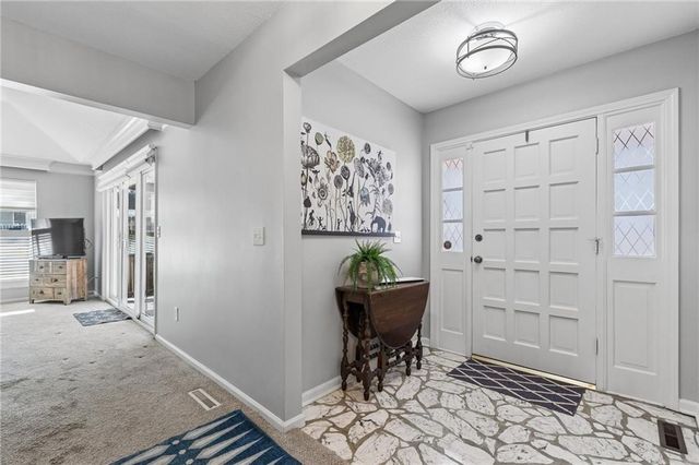 8741 Riggs Circle, Overland Park, KS 66212