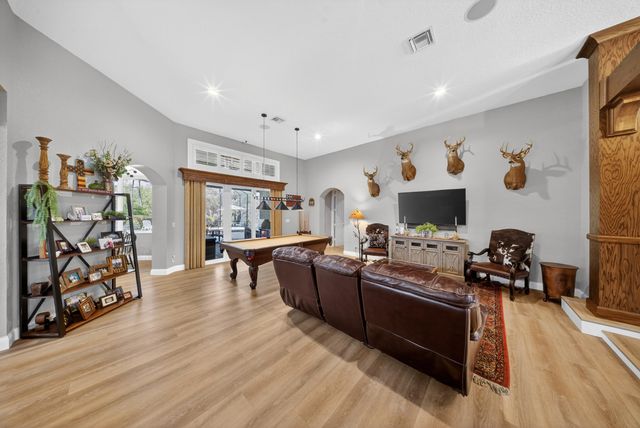 523 SW Squire Johns Lane, Palm City, FL 34990