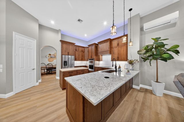 523 SW Squire Johns Lane, Palm City, FL 34990