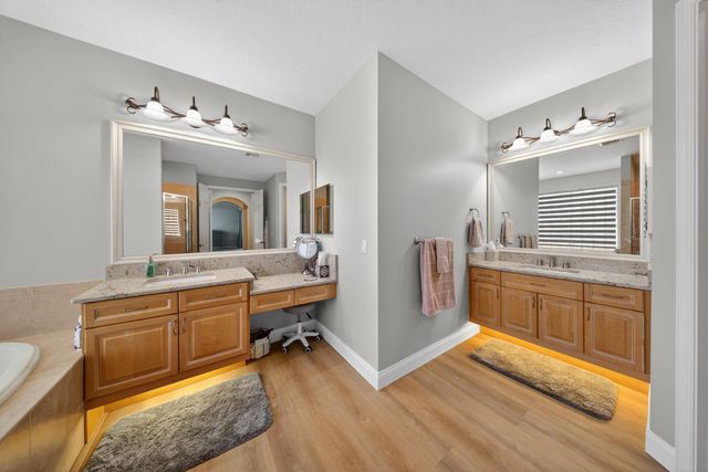 523 SW Squire Johns Lane, Palm City, FL 34990