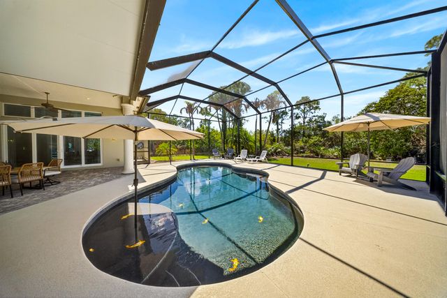 523 SW Squire Johns Lane, Palm City, FL 34990