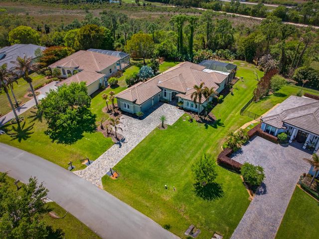 523 SW Squire Johns Lane, Palm City, FL 34990