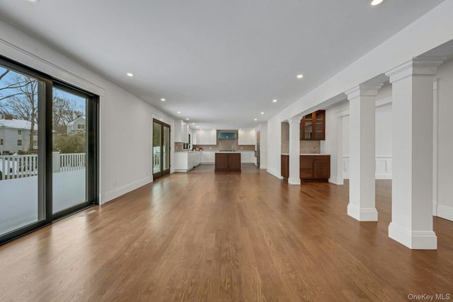 32 Sycamore Road, Scarsdale, NY 10583