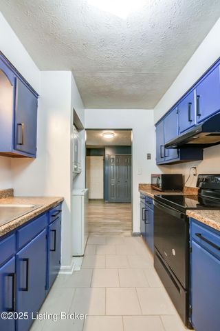 3504 Lodge Ln APT 132, Louisville, KY 40218