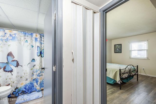 3504 Lodge Ln APT 132, Louisville, KY 40218