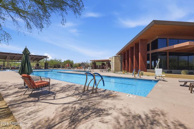 822 E HOPI Trail, Phoenix, AZ 85042