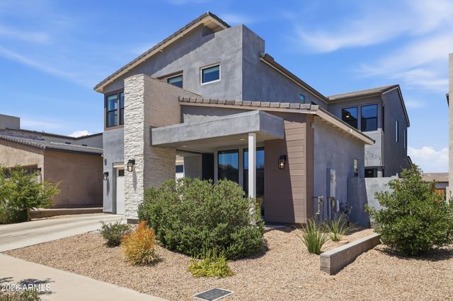 822 E HOPI Trail, Phoenix, AZ 85042