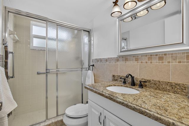 59 Plymouth G, West Palm Beach, FL 33417