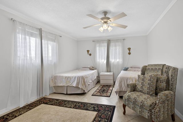 59 Plymouth G, West Palm Beach, FL 33417