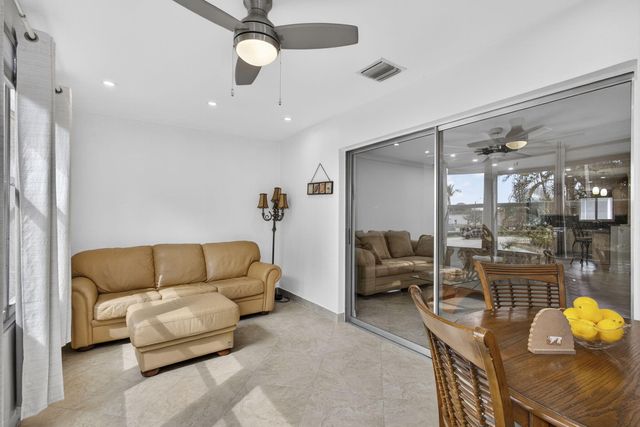 59 Plymouth G, West Palm Beach, FL 33417