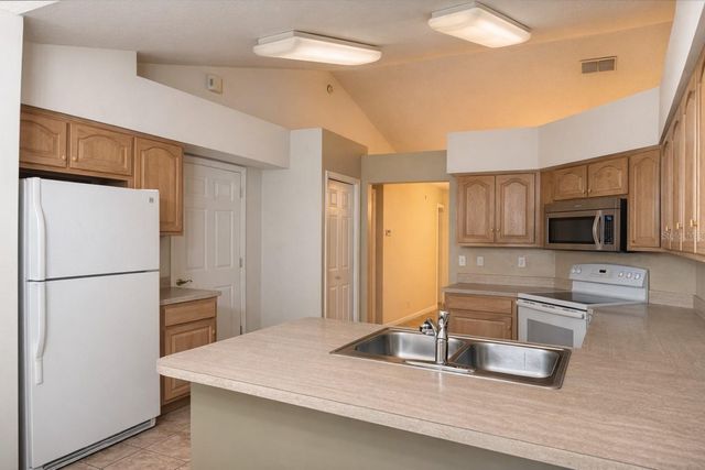 1901 ASHLEY OAKS COURT, St Cloud, FL 34771