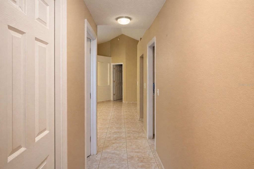 Image 25 of property listing at 1901 ASHLEY OAKS COURT, St Cloud, FL 34771
