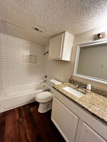7621 MCCALLUM Boulevard 114, Dallas, TX 75252