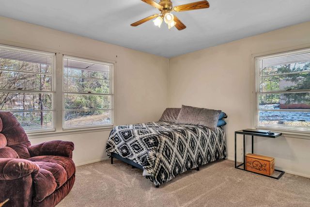 3704 John Reagan St, Marshall, TX 75672