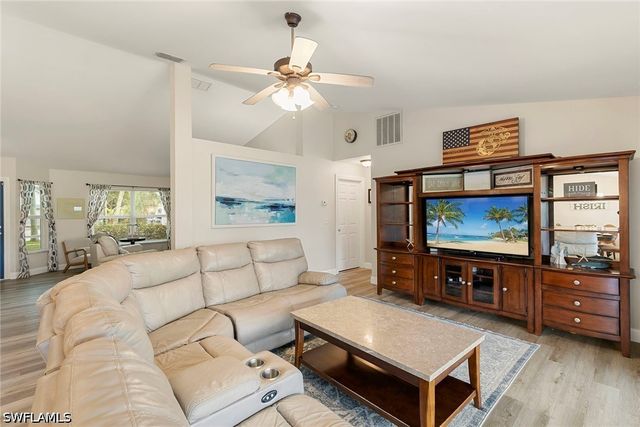 159 Plantation CIR, Naples, FL 34104