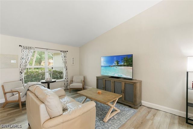 159 Plantation CIR, Naples, FL 34104