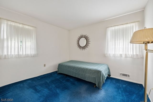 48 Sherbrooke Dr, Florham Park Boro, NJ 07932
