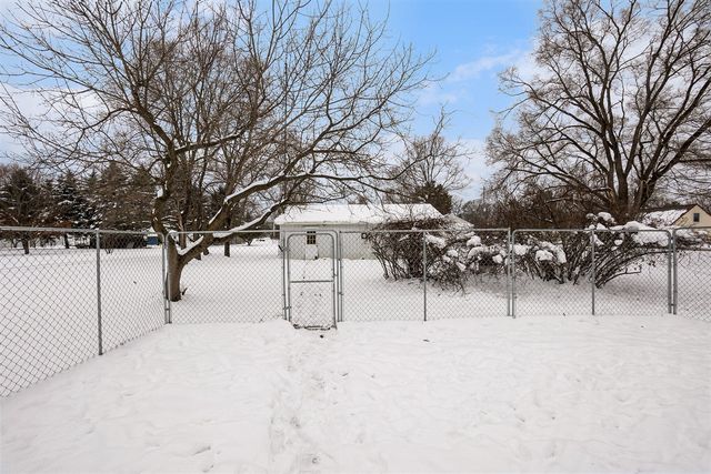 202 S Bronson Avenue, Big Rapids, MI 49307